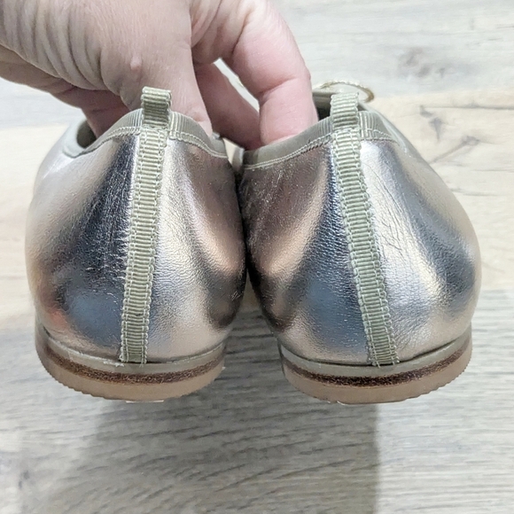 NEW Boden High Cut Ballerina Flat - Picture 3 of 8